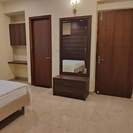 Tara Suites Premium Rooms In Central Indiranagar Bangalore Exterior photo