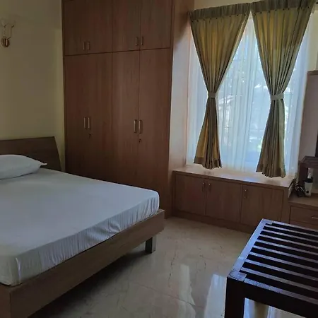 Tara Suites Premium Rooms In Central Indiranagar Bangalore Exterior photo