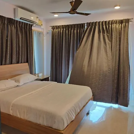 Tara Suites Premium Rooms In Central Indiranagar Bangalore Exterior photo