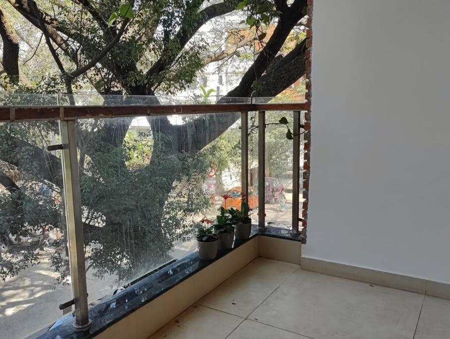 Tara Premium In Indiranagar Apartment *