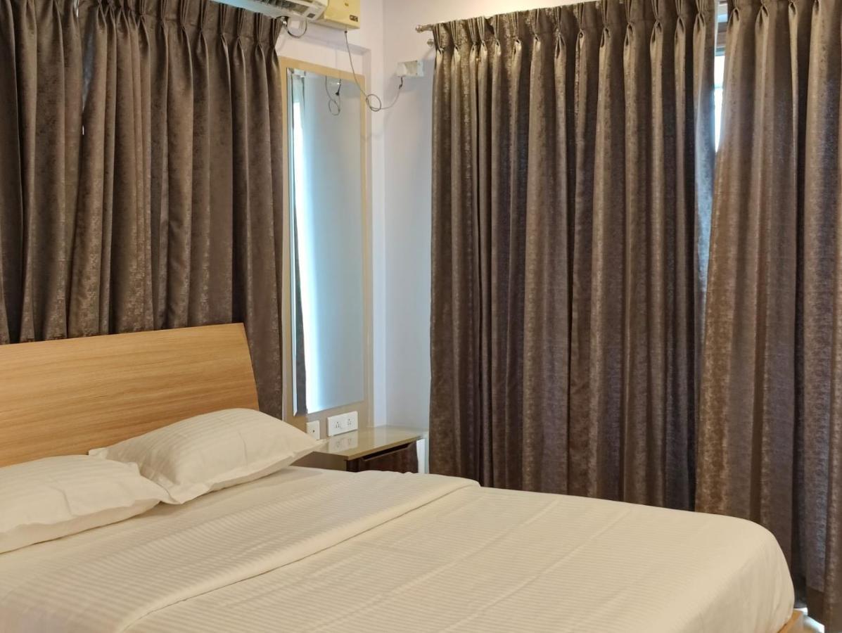 Tara Premium In Indiranagar अपार्टमेंट Bangalore